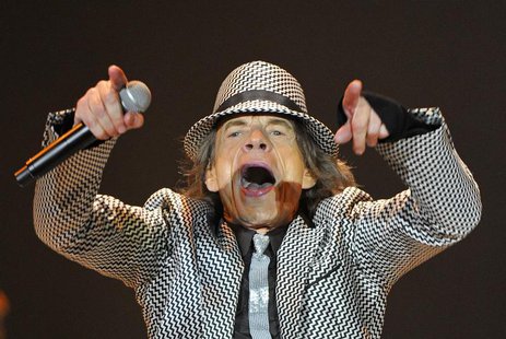 Mick Jagger performs with the Rolling Stones at the O2 Arena in London November 25, 2012. REUTERS/Toby Melville Mick Jagger performs with the Rolling Stones at the O2 Arena in London November 25, 2012. REUTERS/Toby Melville