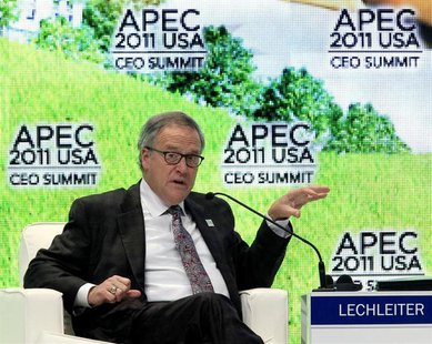Eli Lily and Company's President and CEO John Lechleiter speaks during the APEC CEO summit in Honolulu, Hawaii November 11, 2011. REUTERS/Ch Eli Lily and Company's President and CEO John Lechleiter speaks during the APEC CEO summit in Honolulu, Hawaii November 11, 2011. REUTERS/Ch