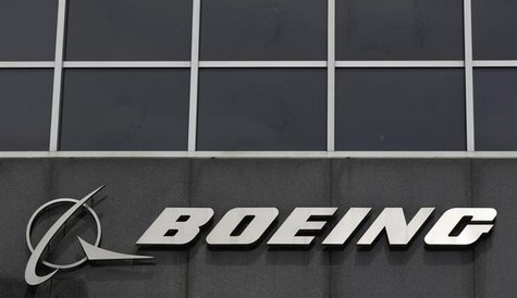The Boeing logo is seen at their headquarters in Chicago, April 24, 2013. REUTERS/Jim Young The Boeing logo is seen at their headquarters in Chicago, April 24, 2013. REUTERS/Jim Young