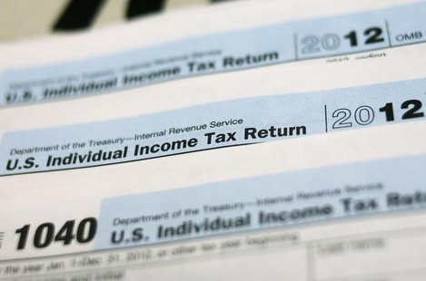 U.S. 1040 Individual Income Tax forms are seen in New York March 18, 2013. REUTERS/Shannon Stapleton U.S. 1040 Individual Income Tax forms are seen in New York March 18, 2013. REUTERS/Shannon Stapleton