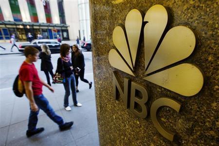 Pedestrians walk past an NBC logo outside Rockefeller Center in New York April 30, 2013.
Credit: Reuters/Lucas Jackson
Pedestrians walk past an NBC logo outside Rockefeller Center in New York April 30, 2013.
Credit: Reuters/Lucas Jackson