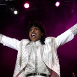 Entertainer Little Richard performs at the Crossroad festival in Gijon, northern Spain, July 23, 2005 (File photo). REUTERS/Alonso Gonzalez Entertainer Little Richard performs at the Crossroad festival in Gijon, northern Spain, July 23, 2005 (File photo). REUTERS/Alonso Gonzalez