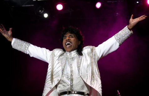 Entertainer Little Richard performs at the Crossroad festival in Gijon, northern Spain, July 23, 2005 (File photo). REUTERS/Alonso Gonzalez Entertainer Little Richard performs at the Crossroad festival in Gijon, northern Spain, July 23, 2005 (File photo). REUTERS/Alonso Gonzalez