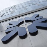 A logo at a Royal Bank of Scotland (RBS) branch is seen in the City of London March 6, 2013. REUTERS/Toby Melville
