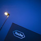 A logo of Swiss pharmaceutical company Roche is pictured in front of a company's building in Rotkreuz, April 12, 2012. REUTERS/Michael Buhol A logo of Swiss pharmaceutical company Roche is pictured in front of a company's building in Rotkreuz, April 12, 2012. REUTERS/Michael Buhol