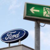 The Ford logo is pictured on the rooftop of Austria's Ford head branch in Vienna March 19, 2013. REUTERS/Heinz-Peter Bader The Ford logo is pictured on the rooftop of Austria's Ford head branch in Vienna March 19, 2013. REUTERS/Heinz-Peter Bader