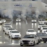 Two new Daimler S-Class cars (front) are displayed during a presentation at the Airbus plant in Hamburg, May 15, 2013. REUTERS/Fabian Bimmer Two new Daimler S-Class cars (front) are displayed during a presentation at the Airbus plant in Hamburg, May 15, 2013. REUTERS/Fabian Bimmer