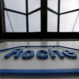 The logo of the Swiss drugmaker Roche is seen on a factory in Burgdorf near Bern November 17, 2010. REUTERS/Pascal Lauener The logo of the Swiss drugmaker Roche is seen on a factory in Burgdorf near Bern November 17, 2010. REUTERS/Pascal Lauener