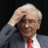Berkshire Hathaway CEO Warren Buffett pauses during a bridge game in Omaha May 5, 2013 the day after company's annual meeting. REUTERS/Rick Berkshire Hathaway CEO Warren Buffett pauses during a bridge game in Omaha May 5, 2013 the day after company's annual meeting. REUTERS/Rick