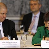 Mary Jo White, Chair of the Securities and Exchange Commission (R) and Martin Gruenberg, Chairman of the U.S. Federal Deposit Insurance Corp Mary Jo White, Chair of the Securities and Exchange Commission (R) and Martin Gruenberg, Chairman of the U.S. Federal Deposit Insurance Corp