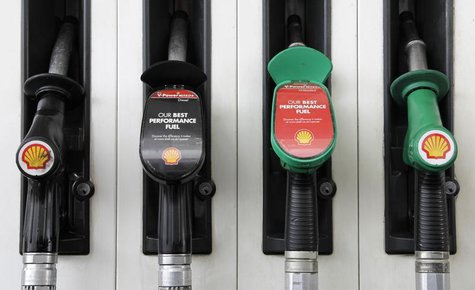 Fuel pumps are seen at a Shell petrol station in London May 15, 2013. REUTERS/Stefan Wermuth Fuel pumps are seen at a Shell petrol station in London May 15, 2013. REUTERS/Stefan Wermuth