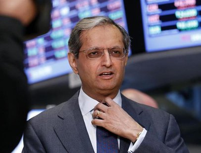 Citigroup's CEO Vikram Pandit gives an interview on the floor of the New York Stock Exchange June 18, 2012. REUTERS/Brendan McDermid Citigroup's CEO Vikram Pandit gives an interview on the floor of the New York Stock Exchange June 18, 2012. REUTERS/Brendan McDermid