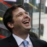 Groupon Chief Executive Andrew Mason smiles outside the Nasdaq Market following his company's IPO in New York November 4, 2011. REUTERS/Bren Groupon Chief Executive Andrew Mason smiles outside the Nasdaq Market following his company's IPO in New York November 4, 2011. REUTERS/Bren