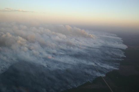 Photo taken of Germann Road Fire (courtesy of the Wisconsin DNR). Photo taken of Germann Road Fire (courtesy of the Wisconsin DNR).