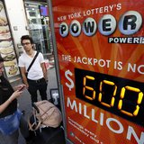 An electronic street sign displays the current value of the Powerball lottery in New York, May 17, 2013. REUTERS/Brendan McDermid An electronic street sign displays the current value of the Powerball lottery in New York, May 17, 2013. REUTERS/Brendan McDermid