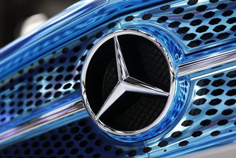 A Mercedes-Benz logo is seen on a displayed car on media day at the Paris Mondial de l'Automobile September 28, 2012. REUTERS/Jacky Naegelen A Mercedes-Benz logo is seen on a displayed car on media day at the Paris Mondial de l'Automobile September 28, 2012. REUTERS/Jacky Naegelen