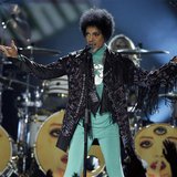 Prince performs during the Billboard Music Awards at the MGM Grand Garden Arena in Las Vegas, Nevada May 19, 2013. REUTERS/Steve Marcus Prince performs during the Billboard Music Awards at the MGM Grand Garden Arena in Las Vegas, Nevada May 19, 2013. REUTERS/Steve Marcus