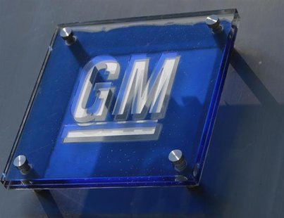 The General Motors logo is seen outside its headquarters at the Renaissance Center in Detroit, Michigan August 25, 2009. REUTERS/Jeff Kowals The General Motors logo is seen outside its headquarters at the Renaissance Center in Detroit, Michigan August 25, 2009. REUTERS/Jeff Kowals