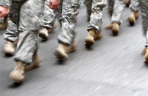 U.S. army soldiers are seen marching in the St. Patrick's Day Parade in New York, March 16, 2013. REUTERS/Carlo Allegri U.S. army soldiers are seen marching in the St. Patrick's Day Parade in New York, March 16, 2013. REUTERS/Carlo Allegri