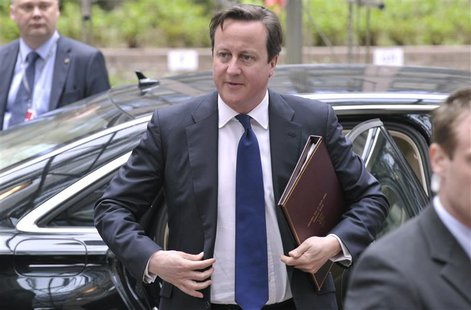 Britain's Prime Minister David Cameron arrives at a European Union leaders summit in Brussels May 22, 2013. REUTERS/Eric Vidal Britain's Prime Minister David Cameron arrives at a European Union leaders summit in Brussels May 22, 2013. REUTERS/Eric Vidal
