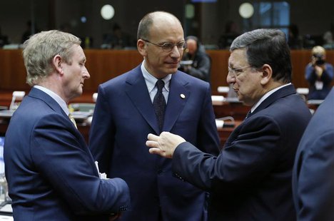 (L-R) Ireland's Prime Minister Enda Kenny and Italy's Prime Minister Enrico Letta listen to European Commission President Jose Manuel Barros (L-R) Ireland's Prime Minister Enda Kenny and Italy's Prime Minister Enrico Letta listen to European Commission President Jose Manuel Barros