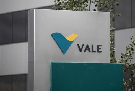 Vale's logo is pictured outside their central sales office in Saint-Prex near Geneva June 4, 2012. REUTERS/Denis Balibouse Vale's logo is pictured outside their central sales office in Saint-Prex near Geneva June 4, 2012. REUTERS/Denis Balibouse