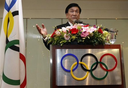 Wu Ching-kuo, an executive board member of the International Olympic Committee (IOC), speaks during a news conference in Taipei May 23, 2013 Wu Ching-kuo, an executive board member of the International Olympic Committee (IOC), speaks during a news conference in Taipei May 23, 2013