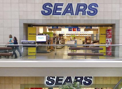 Women walk past the Sears department store at Fair Oaks Mall in Fairfax, Virginia, January 7, 2010. REUTERS/Larry Downing Women walk past the Sears department store at Fair Oaks Mall in Fairfax, Virginia, January 7, 2010. REUTERS/Larry Downing