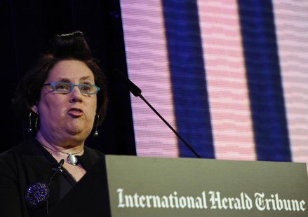 The Fashion Editor of the International Herald Tribune Suzy Menkes opens the IHT "Techno Luxury" conference in Berlin November 17, 2009. REU The Fashion Editor of the International Herald Tribune Suzy Menkes opens the IHT "Techno Luxury" conference in Berlin November 17, 2009. REU