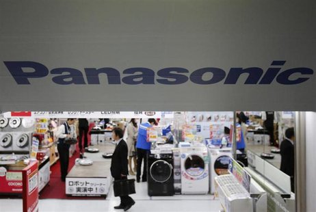 Panasonic Corp's Logo is pictured at an electronics store in Tokyo March 28, 2013. REUTERS/Yuya Shino Panasonic Corp's Logo is pictured at an electronics store in Tokyo March 28, 2013. REUTERS/Yuya Shino