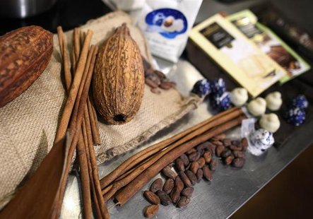 Chocolate beans and pods are displayed in New York November 17, 2012. REUTERS/Carlo Allegri Chocolate beans and pods are displayed in New York November 17, 2012. REUTERS/Carlo Allegri