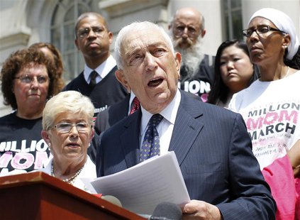 U.S. Senator Frank Lautenberg (D-NJ) (center R) announces new legislation with regards to online and mail-order sale of ammunition beside U. U.S. Senator Frank Lautenberg (D-NJ) (center R) announces new legislation with regards to online and mail-order sale of ammunition beside U.