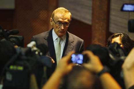 Australia's Foreign Minister Bob Carr talks to reporters after a joint news conference at the Foreign Ministry office in Jakarta April 3, 20 Australia's Foreign Minister Bob Carr talks to reporters after a joint news conference at the Foreign Ministry office in Jakarta April 3, 20