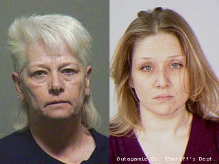Dianna Siveny (left) and Kandi Siveny Dianna Siveny (left) and Kandi Siveny