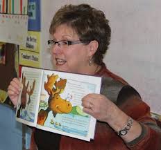 The First Lady, along with the South Dakota Department of Social Services, encourages South Dakotans to commit to know more about becoming a foster family. (SD.org) The First Lady, along with the South Dakota Department of Social Services, encourages South Dakotans to commit to know more about becoming a foster family. (SD.org)