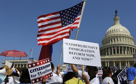 Latinos protest in favor of comprehensive immigration reform on the West side of Capitol Hill in Washington, April 10, 2013. REUTERS/Larry D Latinos protest in favor of comprehensive immigration reform on the West side of Capitol Hill in Washington, April 10, 2013. REUTERS/Larry D