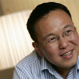 Malaysian writer Tan Twan Eng smiles during an interview in Hong Kong March 5, 2008. REUTERS/Bobby Yip