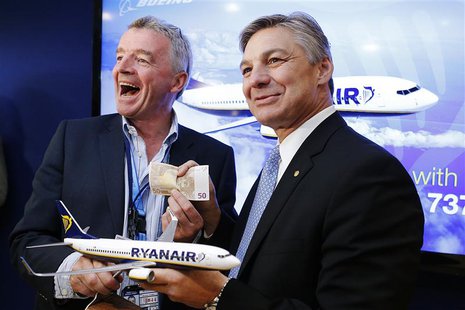 President and CEO of Boeing Commercial Airplanes Ray Conner (R) and Ryanair Chief Executive Michael O'Leary share a light hearted moment as President and CEO of Boeing Commercial Airplanes Ray Conner (R) and Ryanair Chief Executive Michael O'Leary share a light hearted moment as