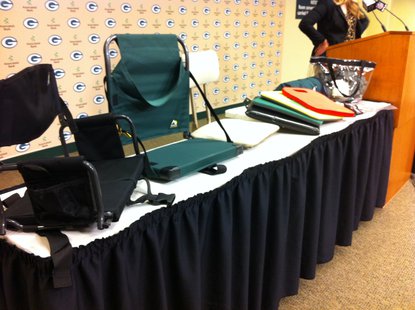Seat pads and seat backs allowed Seat pads and seat backs allowed