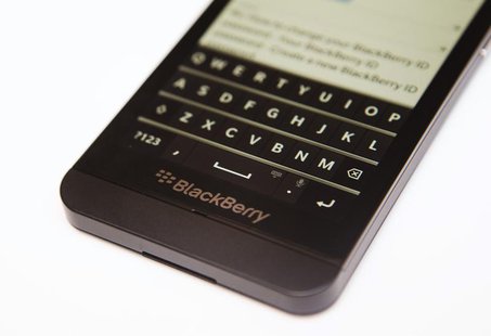 A view shows the keyboard of the Blackberry Z10 at a Rogers store in Toronto February 5, 2013. REUTERS/Mark Blinch A view shows the keyboard of the Blackberry Z10 at a Rogers store in Toronto February 5, 2013. REUTERS/Mark Blinch