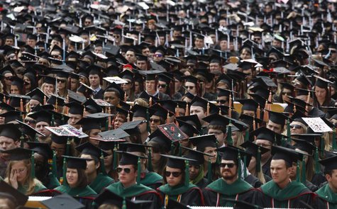 Graduating students attend their spring commencement ceremony at Ohio State University in Columbus, May 5, 2013. REUTERS/Jason Reed Graduating students attend their spring commencement ceremony at Ohio State University in Columbus, May 5, 2013. REUTERS/Jason Reed