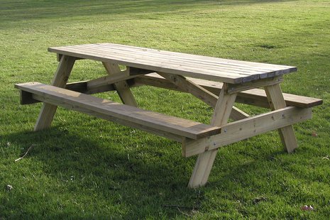 picnic table picnic table