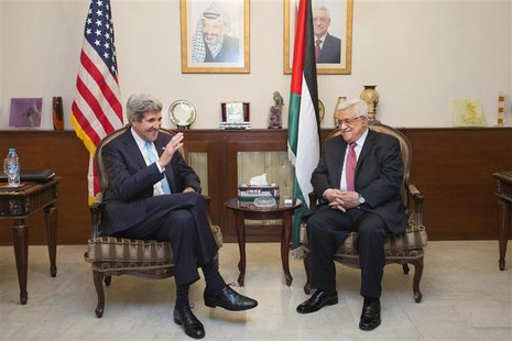 U.S. Secretary of State John Kerry (L) speaks with Palestinian President Mahmoud Abbas in Amman June 28, 2013. REUTERS/Jacquelyn Martin/Pool U.S. Secretary of State John Kerry (L) speaks with Palestinian President Mahmoud Abbas in Amman June 28, 2013. REUTERS/Jacquelyn Martin/Pool