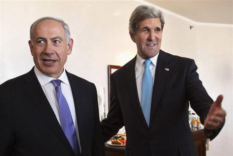 U.S. Secretary of State John Kerry (R) gestures as he meets Israeli Prime Minister Benjamin Netanyahu in Jerusalem June 28, 2013. REUTERS/Ja U.S. Secretary of State John Kerry (R) gestures as he meets Israeli Prime Minister Benjamin Netanyahu in Jerusalem June 28, 2013. REUTERS/Ja