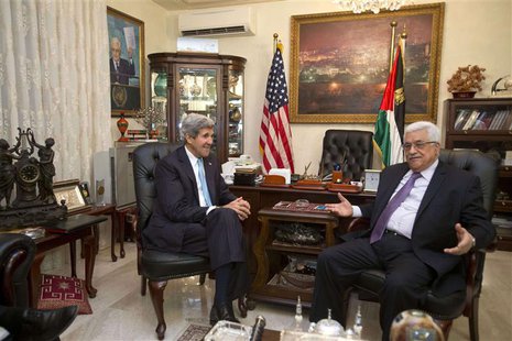 U.S. Secretary of State John Kerry (L) meets with Palestinian President Mahmoud Abbas in Amman, Jordan June 29, 2013. REUTERS/Jacquelyn Mart U.S. Secretary of State John Kerry (L) meets with Palestinian President Mahmoud Abbas in Amman, Jordan June 29, 2013. REUTERS/Jacquelyn Mart