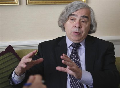 U.S. Secretary of Energy Ernest Moniz gestures during an interview with Reuters in Vienna June 30, 2013. REUTERS/Leonhard Foeger U.S. Secretary of Energy Ernest Moniz gestures during an interview with Reuters in Vienna June 30, 2013. REUTERS/Leonhard Foeger