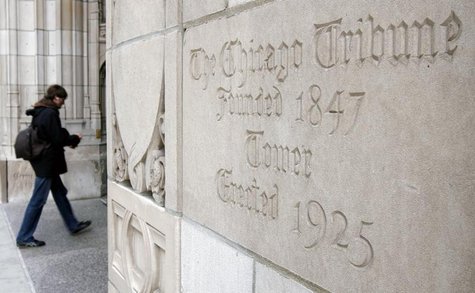 A man enters the Tribune Tower in Chicago, April 2, 2007. REUTERS/John Gress A man enters the Tribune Tower in Chicago, April 2, 2007. REUTERS/John Gress
