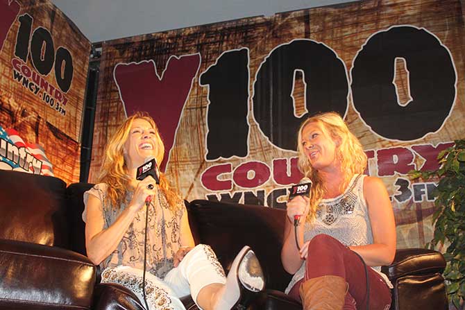Abby interviews her childhood idol, Sheryl Crow. Sheryl returns the love.