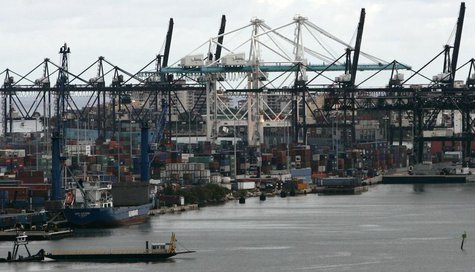 A cargo ship sits at the dock at a port of Miami, October 4, 2007. REUTERS/Carlos Barria A cargo ship sits at the dock at a port of Miami, October 4, 2007. REUTERS/Carlos Barria