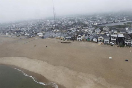 Homes line the Jersey Shore are seen from the air just south of Asbury Park, New Jersey, May 28, 2013. REUTERS/Jason Reed Homes line the Jersey Shore are seen from the air just south of Asbury Park, New Jersey, May 28, 2013. REUTERS/Jason Reed